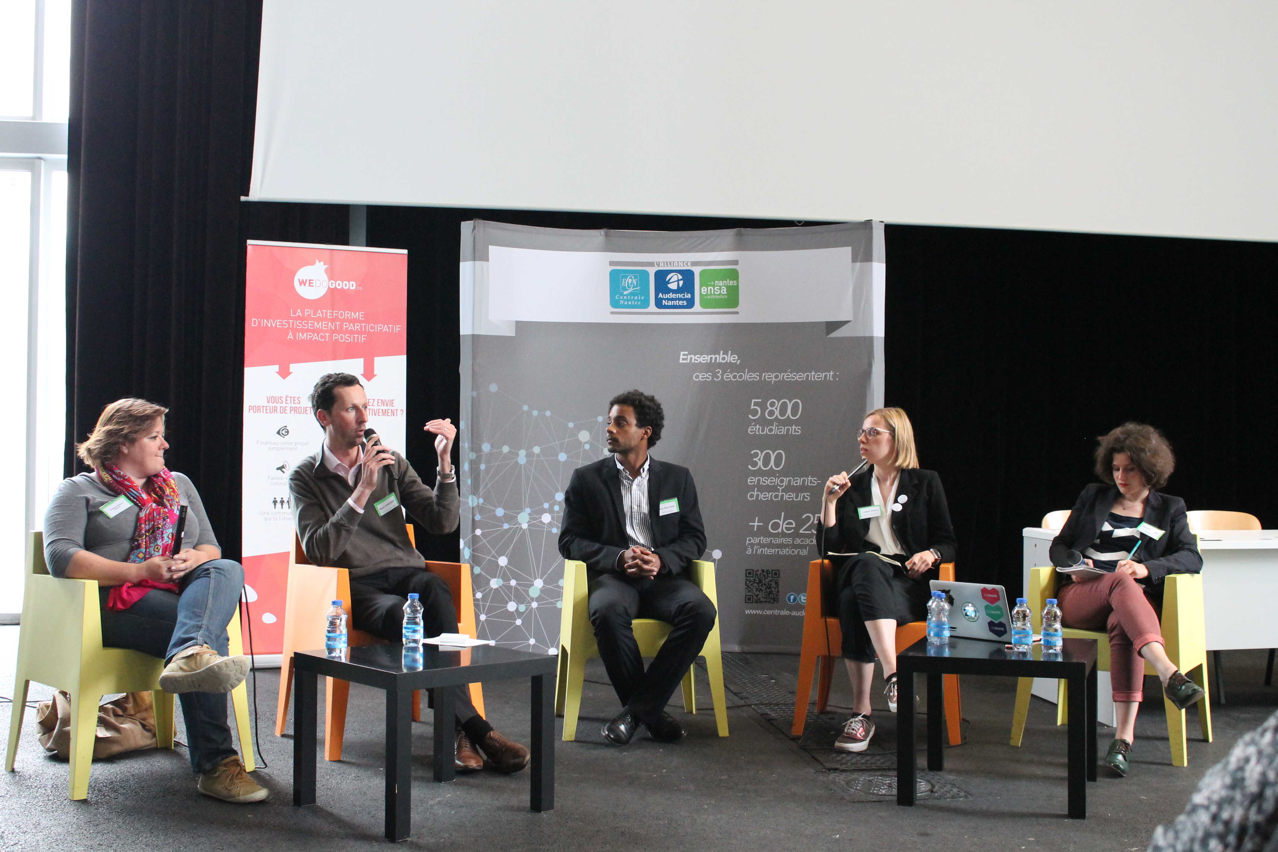 Claudette Lacombe (ISAC WATT), Rémi Chevret (CCI Pays de la Loire, TRIA), Jean-David Bar (WE DO GOOD), Louise Vialard (Les Villes Concrètes), Flore Berlingen (OuiShare)